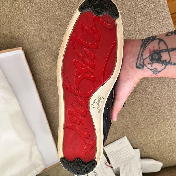 Christian Louboutin - Picture 10 of 17